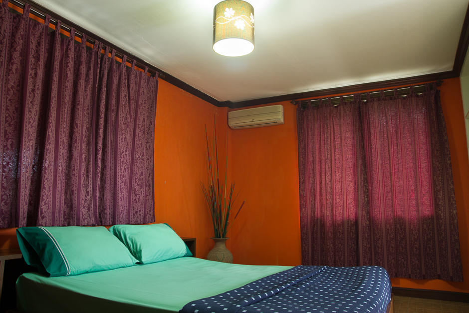 At Ease Guesthouse Pattaya Δωμάτιο φωτογραφία